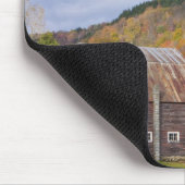 Eine Scheune in Vermonts grünen Bergen. Hancock, 3 Mousepad (Ecke)