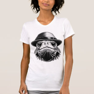Eine Schildkröte mit Hut, klassisches Aussehen T-Shirt