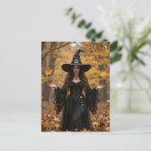 Eine schöne Hexe im Herbst Postkarte (Stehend Vorderseite)