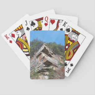 Eine schöne, rustikale Klippe und Bäume Spielkarten