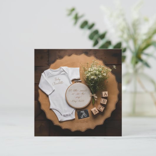 Eine schöne Vintage rustikale Schwangerschaftsankü Einladung (Stehend Vorderseite)