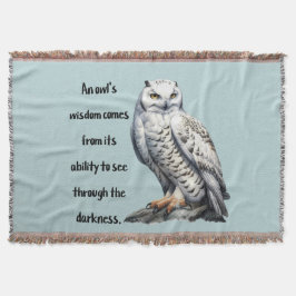 Eine schöne weiße weise Eule Decke