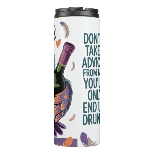 Eine Schüssel mit einer Flasche Wein (Rückseite)