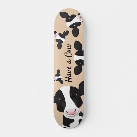 eine Schwarz-weiße Tierdarstellung mit Kuh-Tan Skateboard (Vorne)