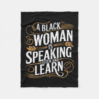 Eine schwarze Frau hört zu und lernt Junetee Fleecedecke