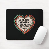Eine schwarze Frau hört zu und lernt Junetee Mousepad (Mit Mouse)