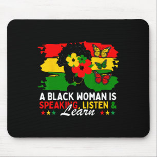 Eine schwarze Frau spricht zuhören und lernt dafür Mousepad