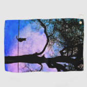 Eine schwarze Katze auf einem Draht Vollmond Golfhandtuch (Horizontal)