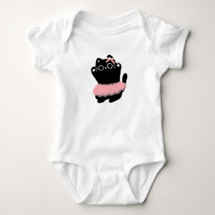 "Eine schwarze Katze wird in einem Tanzrock lebend Baby Strampler