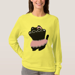 "Eine schwarze Katze wird in einem Tanzrock lebend T-Shirt
