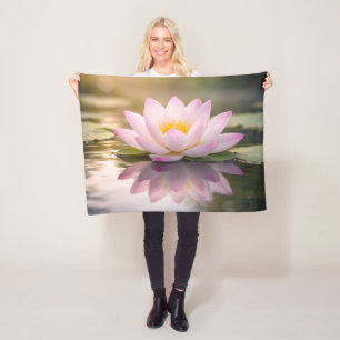 Eine Seerose Fleecedecke