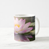 Eine Seerose Kaffeetasse (VorderseiteRechts)