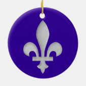 Eine silberne Fleur-de-lys Dekoration mit Ornament (Hinten)