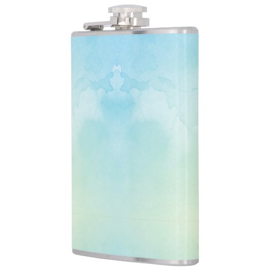 Eine silberne Taschenflasche mit einem glatten Far Flachmann (Links)