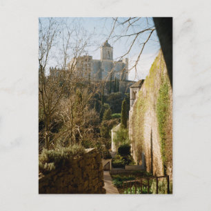 Eine spektakuläre Aussicht auf Girona Postkarte