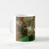 Eine spielende Katze Kaffeetasse (Vorderseite Links)