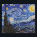 Eine Starry Night: Saint Remy von Vincent Van Gogh Bierflaschenetikett<br><div class="desc">Das Jahr ist 1889. Vincent Van Gogh ist Patient im Asyl von Saint-Paul-de-Mausole in Saint-Rémy-de-Provence, Frankreich. Er leidet an psychischen Erkrankungen, und seine Ärzte haben ihm geraten, drinnen bleibe und das Malen zu vermeiden. Aber Van Gogh kann dem Drang zu kreieren nicht widerstehen, und er verbringt seine Tage damit, Landschaften...</div>