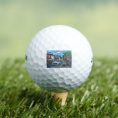Eine Straße in Derby Golfball (Insitu T-Shirt)