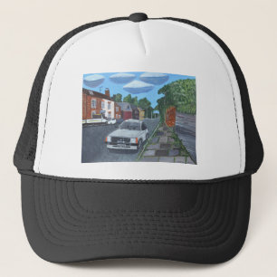 Eine Straße in Derby Truckerkappe