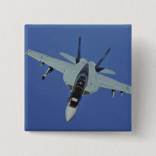 Eine Superhornisse US-Marine-F/A-18F im Flug Button