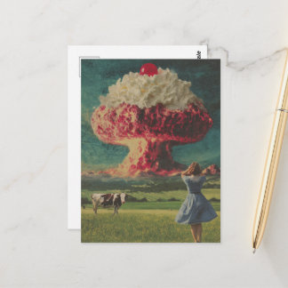 Eine surrealistische Wüstenexplosion auf der Milch Postkarte
