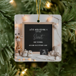 Eine süße Ankündigung einer Schwangerschaft von Gi Keramikornament