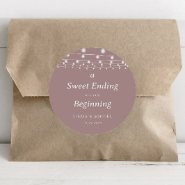 Eine süße Hochzeit für einen neuen Anfang Runder Aufkleber