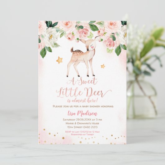 Eine süße kleine Hirschpink-Blume-Kinderdusche Einladung (Stehend Vorderseite)