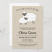 Eine süße kleine Lammdusche mit einer Einladung (Vorne/Hinten)