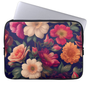 Eine Tapete mit Blumenmuster Laptopschutzhülle