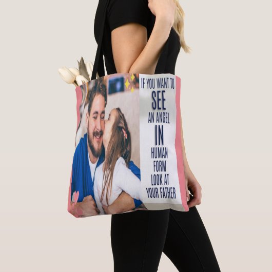 Eine Tasche für jedes Vatertochter (Von Nahem)