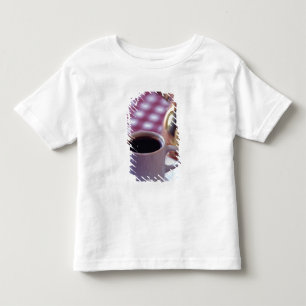 Eine Tasse arabischer Kaffee. Syrien. Der Nahe Kleinkind T-shirt