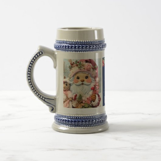 Eine Tasse aus Glas (Links)