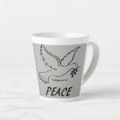 Eine Tasse mit Friedenstaube und Schrift (Rechte Ecke)