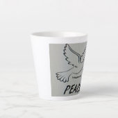 Eine Tasse mit Friedenstaube und Schrift (Vorderseite)