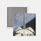 Eine teilweise Sicht auf das Space Shuttle Endeavo Magnet (Vorderseite/Rückseite)