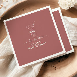 Eine Tini-Bit ältere Martini-Geburtstagsparty Serviette