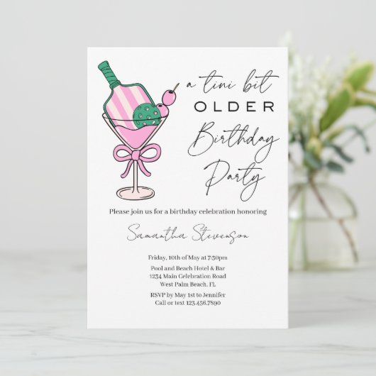 Eine Tini-Bit-ältere Pickleball-Themenparty zum Ge Einladung (Stehend Vorderseite)