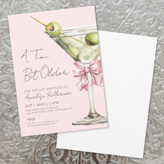 Eine Tini Bit Ältere Pink Bow Martini Geburtstagsp Einladung