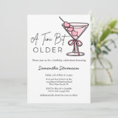 Eine Tini-Bit ältere rosa Herz Olives Geburtstagsp Einladung (Stehend Vorderseite)