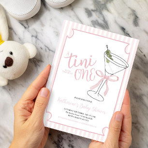 Eine Tini One ist auf dem Weg Pink Stripes Baby Sh Einladung