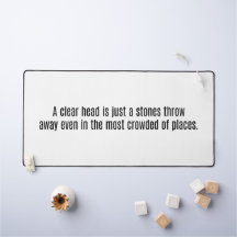 Eine übersichtliche Schreibtischmatte