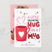 Eine Umarmung in einer Tasse Valentinstag-Fotokart Einladung (Vorne/Hinten)