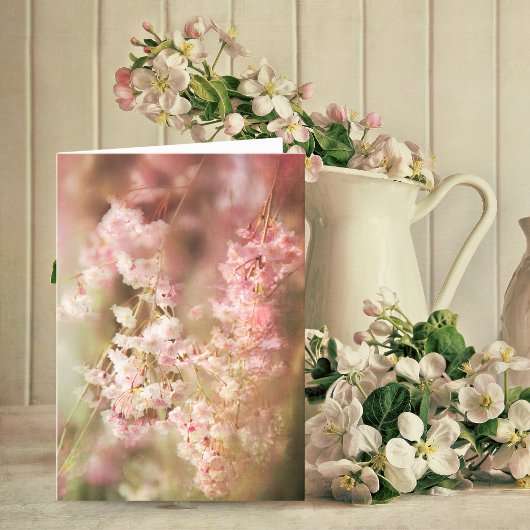 Eine unscharfe, rosa weinende Willow Blank Karte