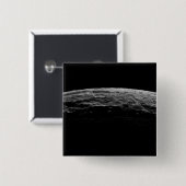 Eine unwirkliche Landschaft des Saturns Mond Button (Vorne & Hinten)