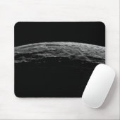 Eine unwirkliche Landschaft des Saturns Mond Mousepad (Mit Mouse)