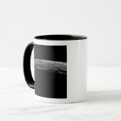 Eine unwirkliche Landschaft des Saturns Mond Tasse (Vorderseite Links)