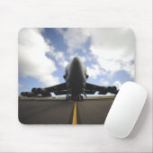Eine US-Crew zur Aufrechterhaltung der Luftwaffe Mousepad (Mit Mouse)