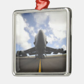 Eine US-Crew zur Aufrechterhaltung der Luftwaffe Ornament Aus Metall (Links)