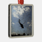 Eine US-Marine HH-60 Seahawk Ornament Aus Metall (Rechts)